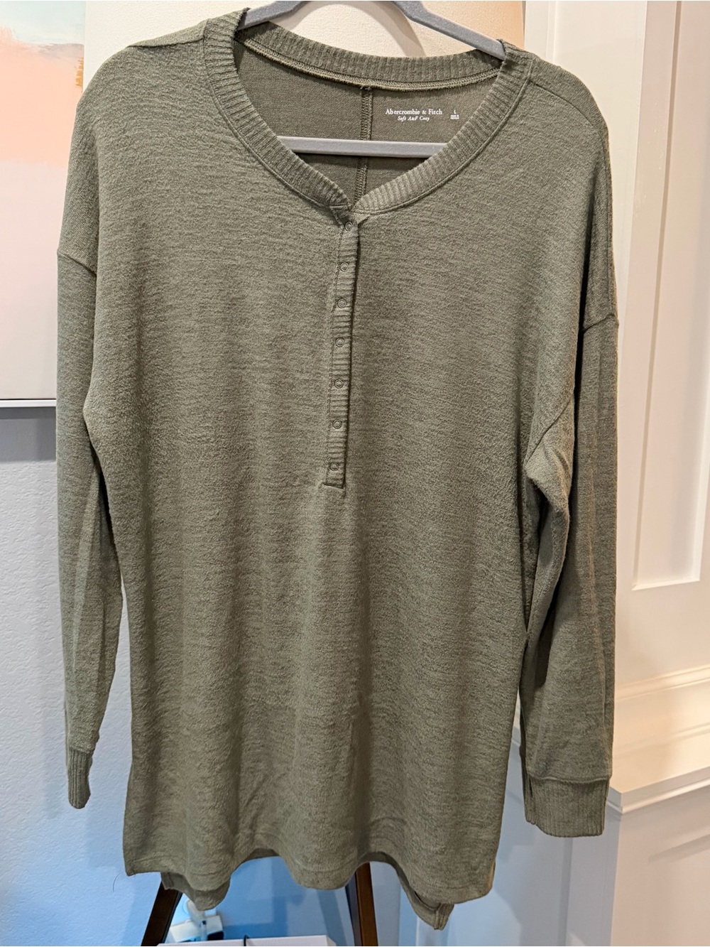 Abercrombie & Fitch women’s  Olive Green Henley Sweater
